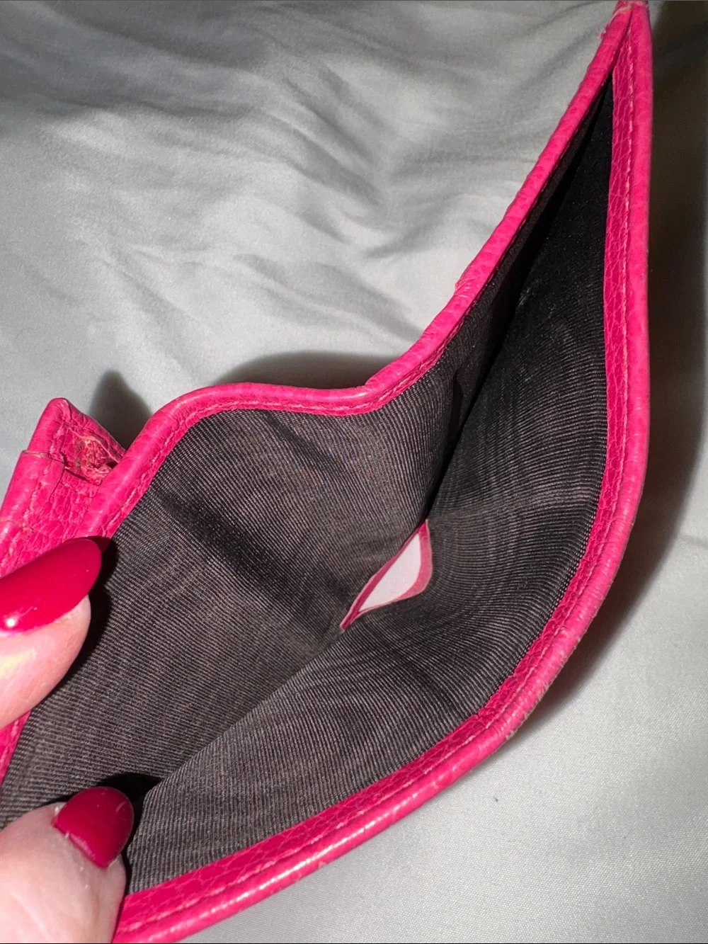 GUCCI Hot Pink Barbie Compact Wallet Pebbled Leather - Picture 5 of 8